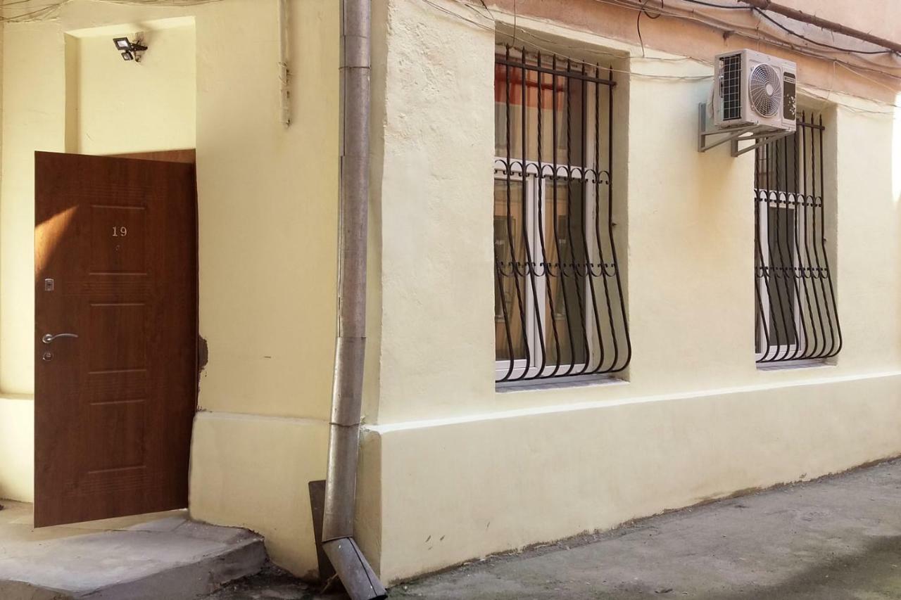 Apartment At Teodora Sqr Lviv Exterior photo